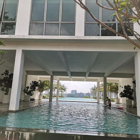 Studio Apartment Cyberjaya Near Bus Terminal 外观 照片