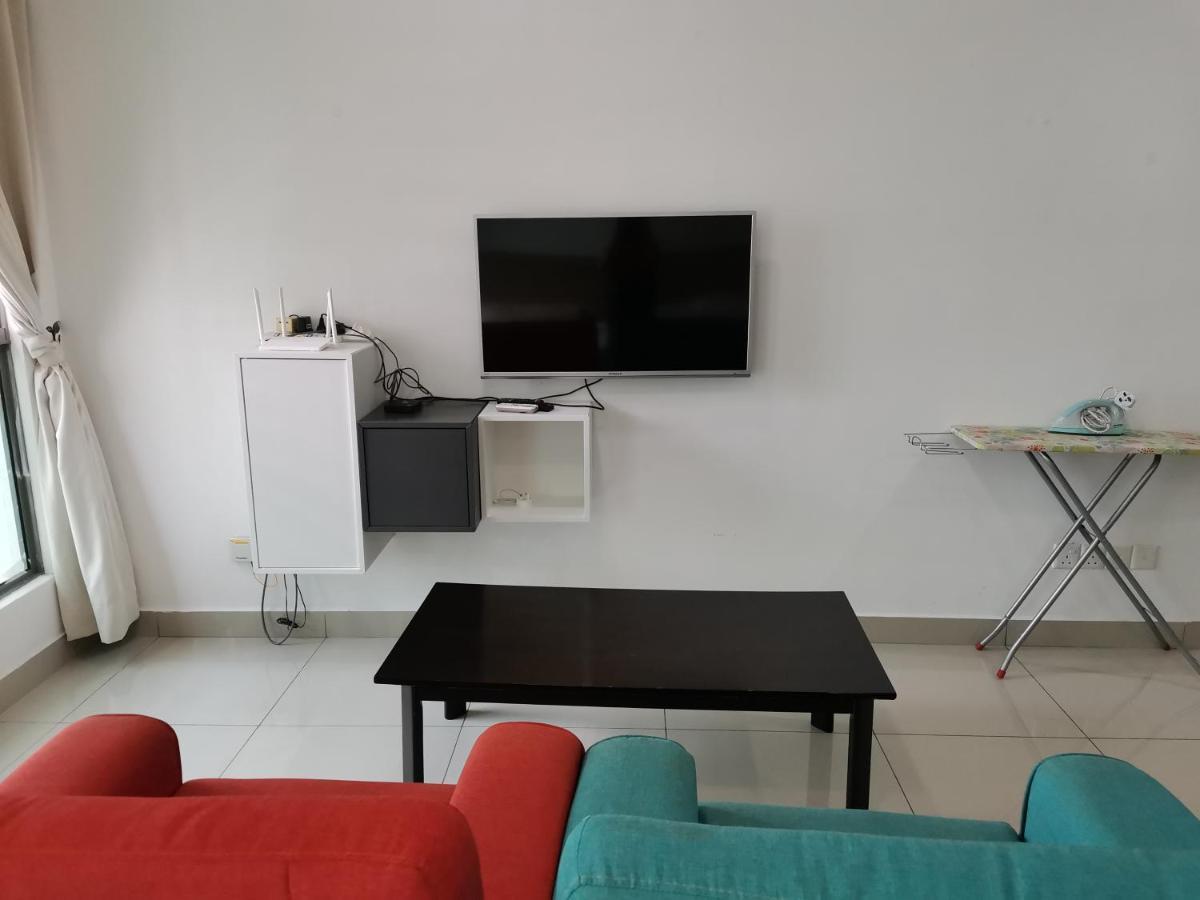 Studio Apartment Cyberjaya Near Bus Terminal 外观 照片